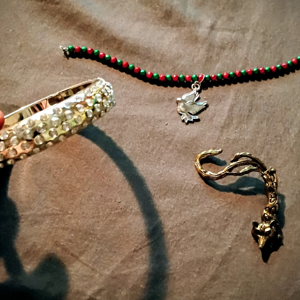Elegant Silver and Gold Jewelry Set